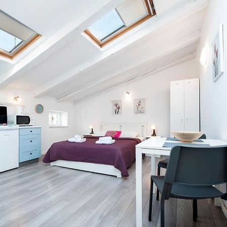 Cozy Garzoto Studios Rovinj Exteriör bild